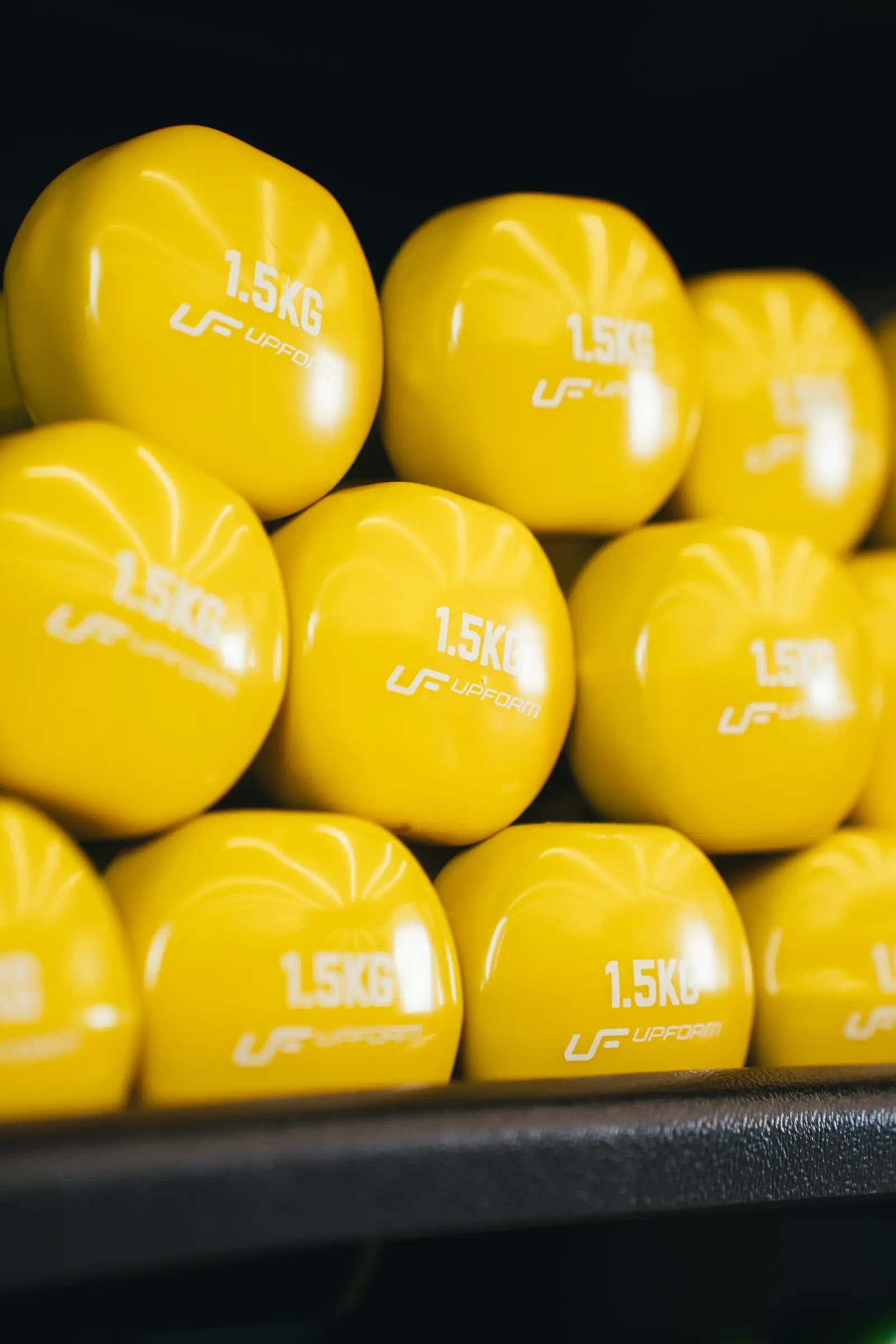 Fitness jednoručka UpForm UFDV-1-5 s pevnou hmotnosťou 1,5 kg