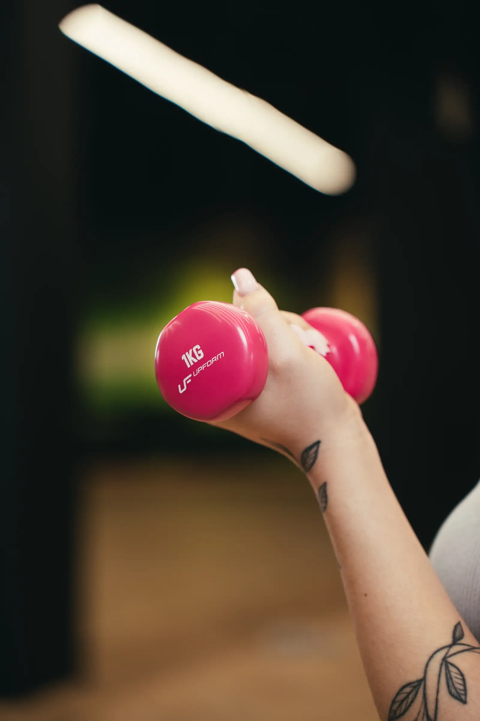 Fitness činka UpForm 1 kg s liatinovým jadrom a vinylovým povrchom
